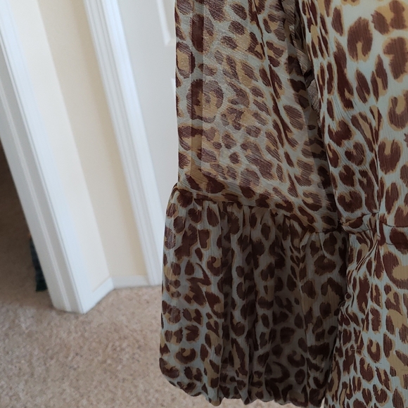 BCBG MAXIAZIRIA BLOUSE - Picture 4 of 7